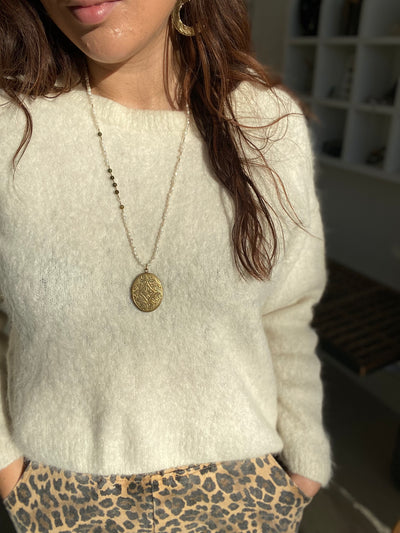 Long Pearl Necklace With Locket