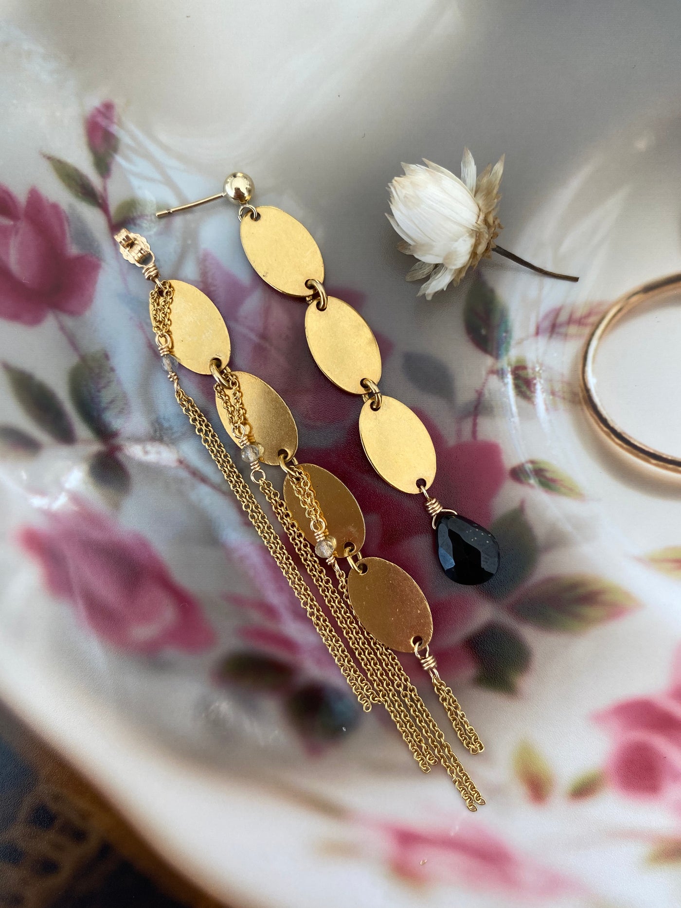 Vintage Golden Disc Drop Earrings