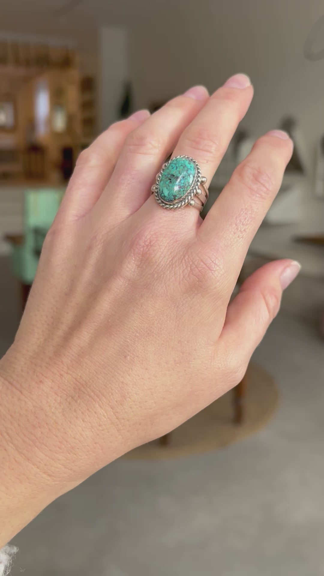 Vintage Oval Turquoise Ring